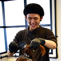 男性スタッフ田尻さん